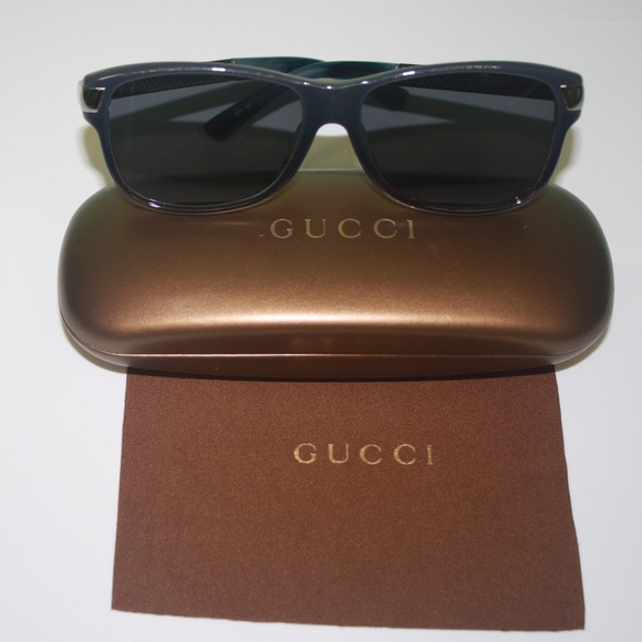 Gucci Sunglasses - Picture 6 of 8
